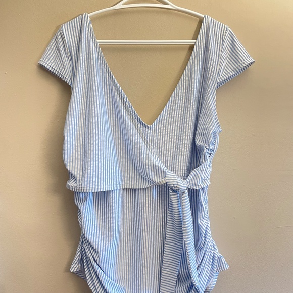 Old Navy Seersucker Blue & White One Piece Wrap Swimsuit Cap Sleeve Plus Size - Picture 2 of 13